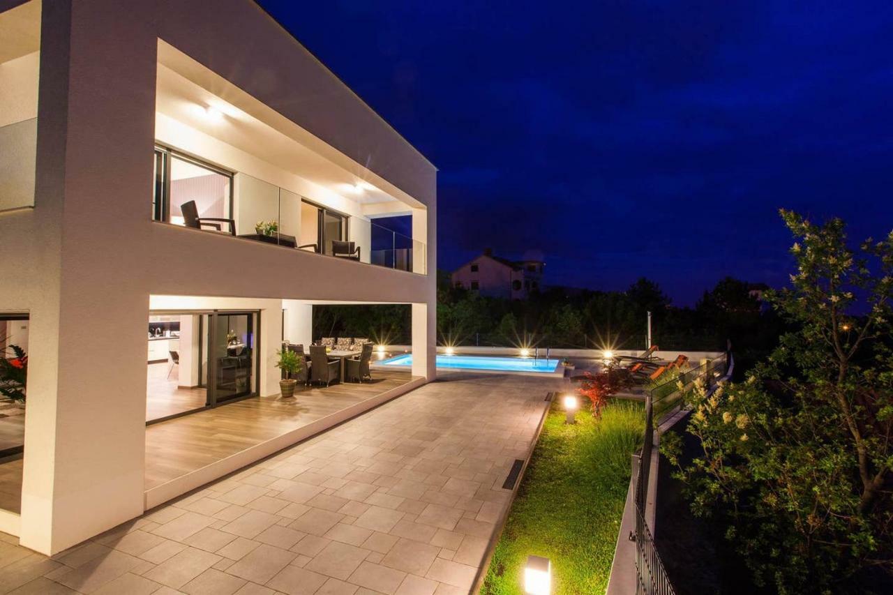 Villa Rina - Luxury Holiday Home Криквеница Екстериор снимка