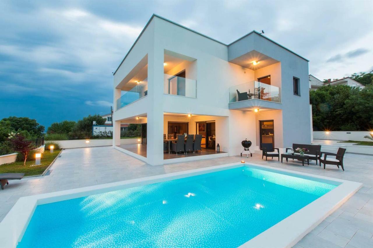 Villa Rina - Luxury Holiday Home Криквеница Екстериор снимка