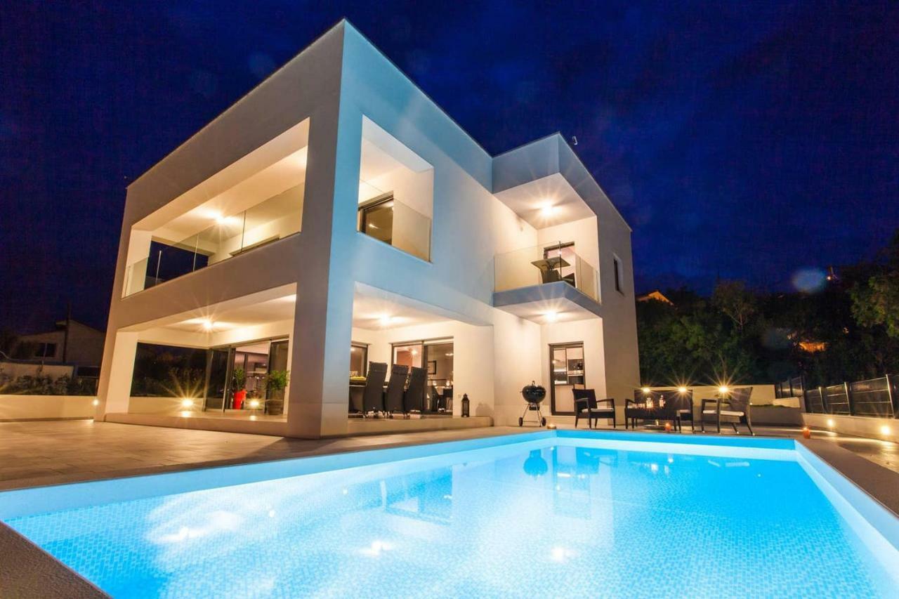 Villa Rina - Luxury Holiday Home Криквеница Екстериор снимка