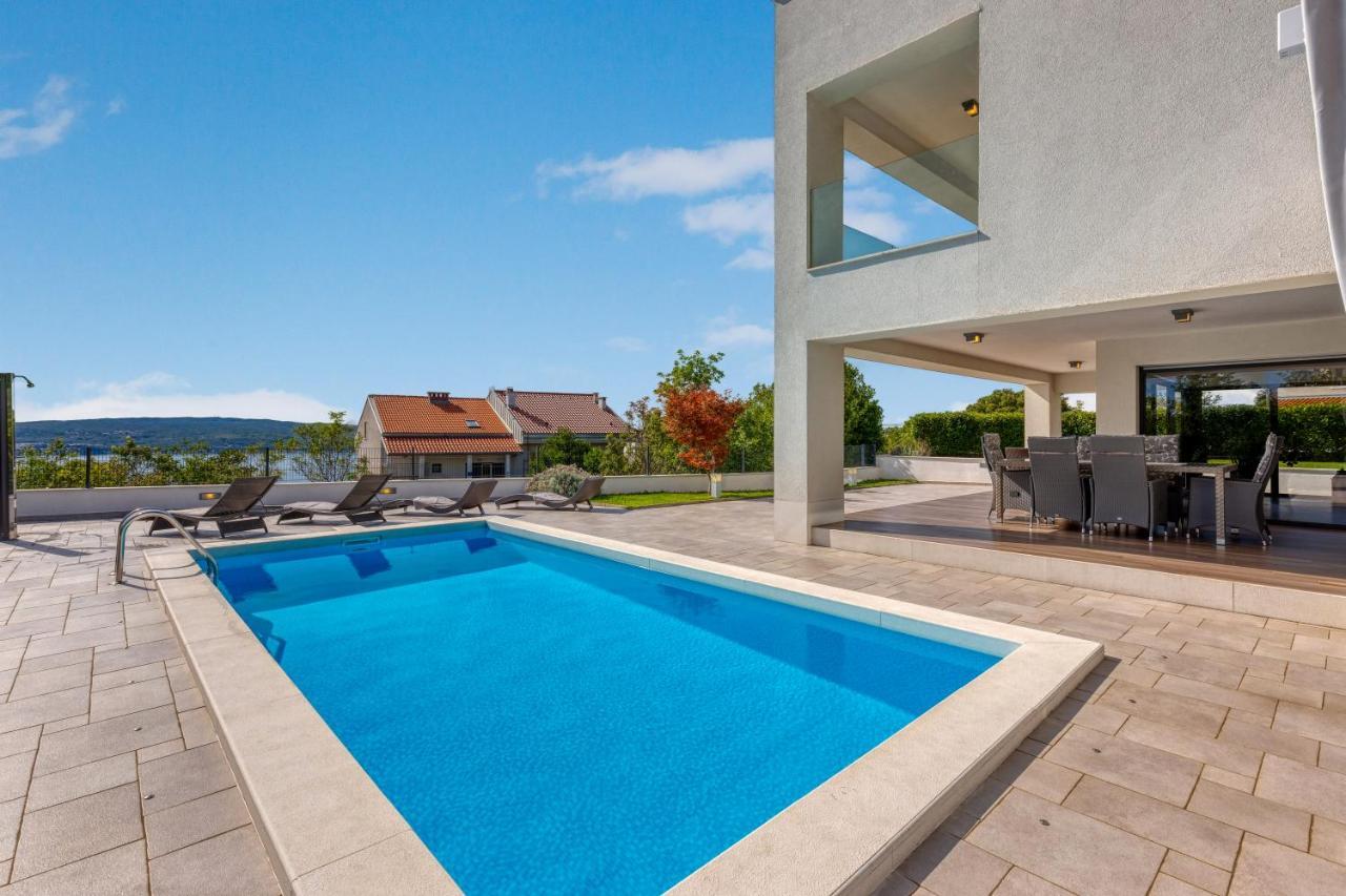 Villa Rina - Luxury Holiday Home Криквеница Екстериор снимка